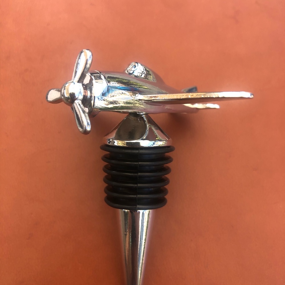 1 Airplane wine stoppers